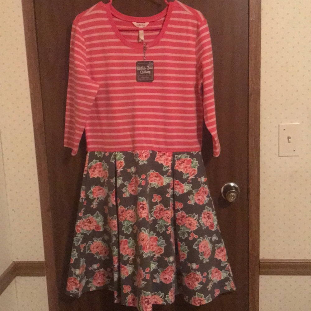 Matilda Jane BNWT dress. Size large.